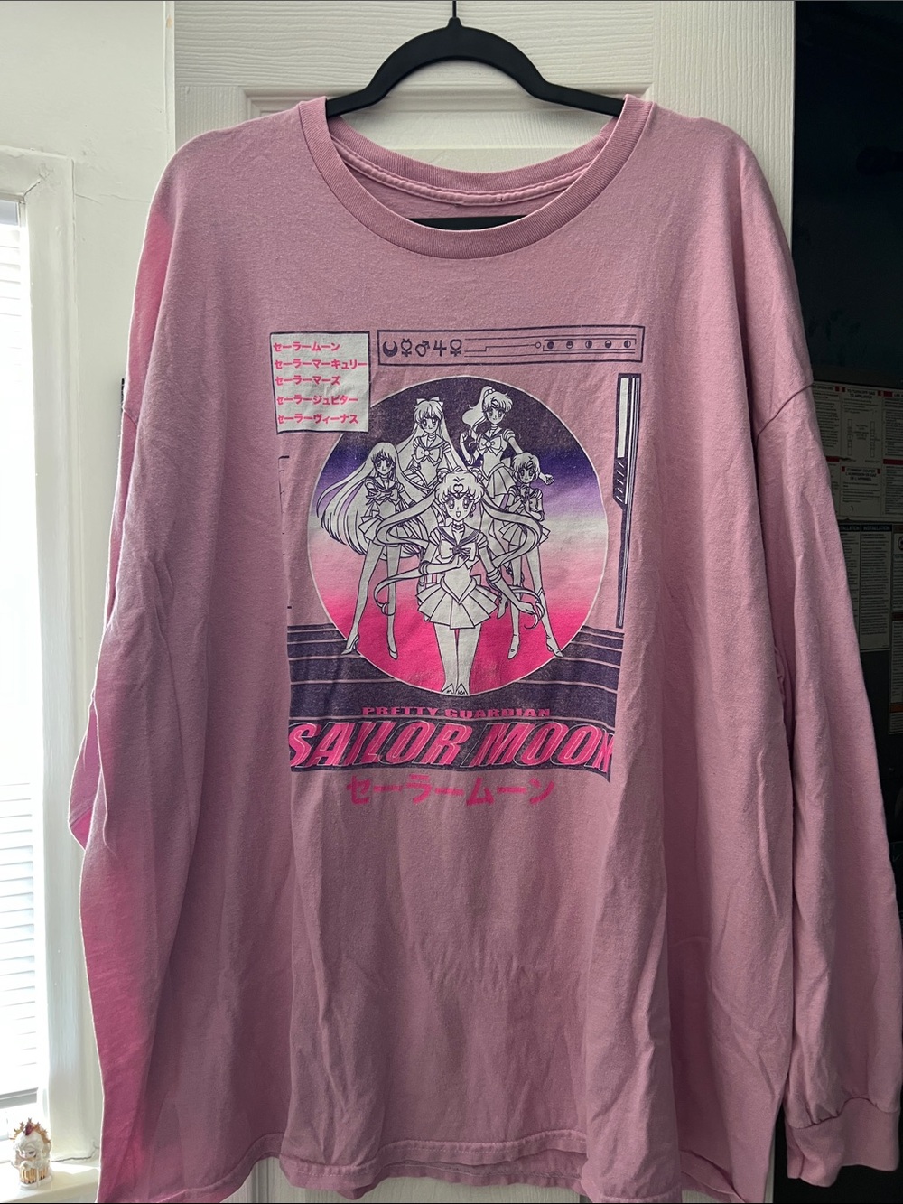Sailor Moon Women's Long Sleeve Graphic Tee - Pink